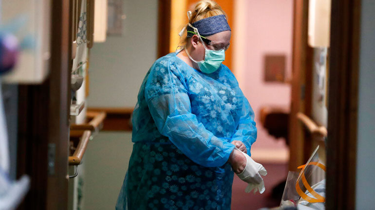 Ο αριθμός των θανάτων στα νοσοκομεία της Βρετανίας αυξήθηκε κατά 429 φθάνοντας τους 14.829