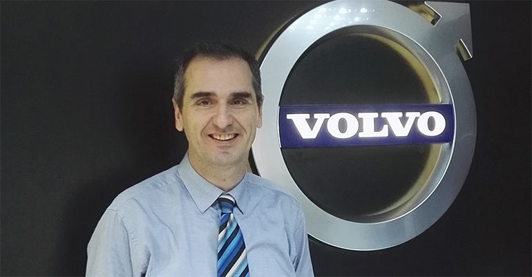 Ο Μίλτος Χατζηχαραλάμπους