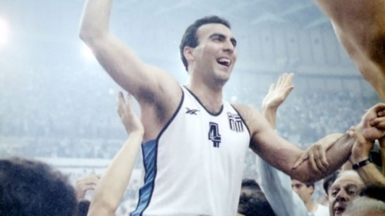 Ποσό ρεκόρ, 8.500 ευρώ, για τη φανέλα του Γκάλη στις αθλητικές δημοπρασίες του «Ζήσε Αθλητικά»