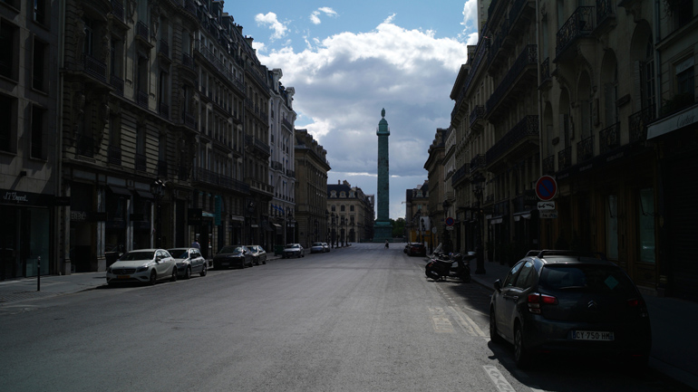 Γαλλία: Συνεχίστηκαν για δεύτερη νύχτα οι συγκρούσεις νεαρών και αστυνομίας λόγω κορωνοϊού