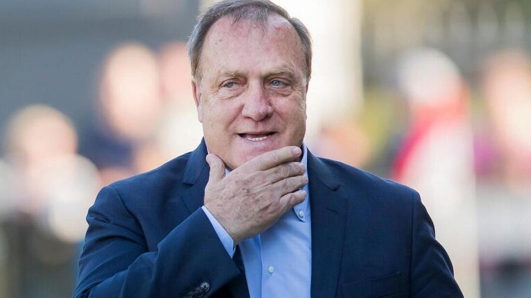 Για ακόμη ένα χρόνο στη Φέγενορντ ο Άντβοκαατ