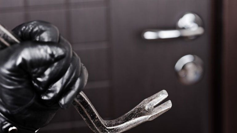 Διάρρηξη σε κοσμηματοπωλείο στο Κορδελιό