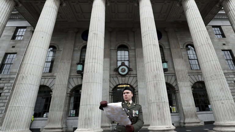 Την απαγόρευση συναθροίσεων παρατείνουν Ιρλανδία, Δανία, Ολλανδία