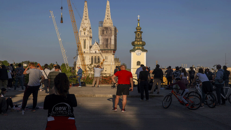 Κροατία: Εξετάζεται στρατηγική εξόδου από τους περιορισμούς