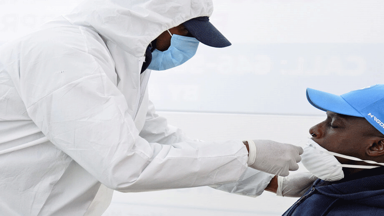 Οι ΗΠΑ ενέκριναν το πρώτο κατ’ οίκον μοριακό τεστ ανίχνευσης του κορωνοϊού