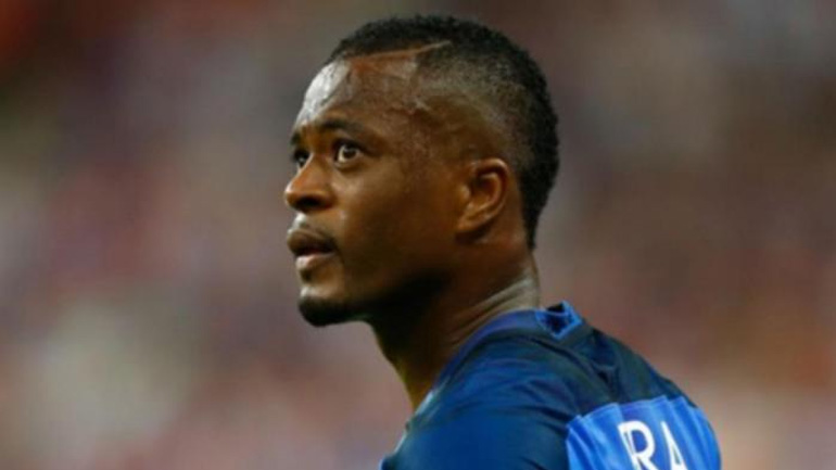 Κορωνοϊός: Δωρεά ύψους 250.000 λιρών από τον Εβρά