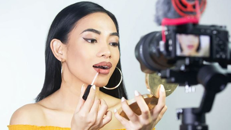 #DontRushChallenge: Tο νέο beauty challenge που κάνει θραύση στο TikTok!