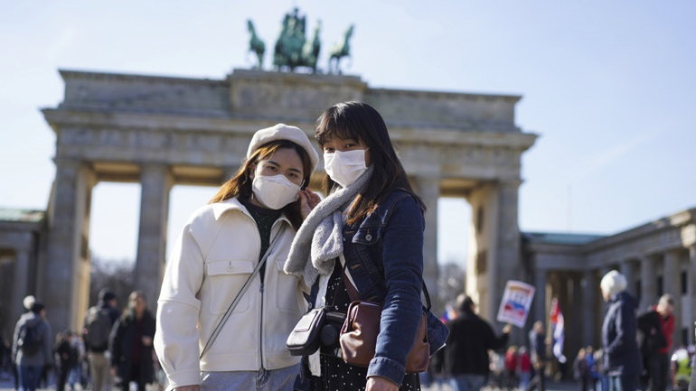 Γερμανία: Υποχρεωτική η χρήση μάσκας σε όλη τη χώρα από την επόμενη εβδομάδα