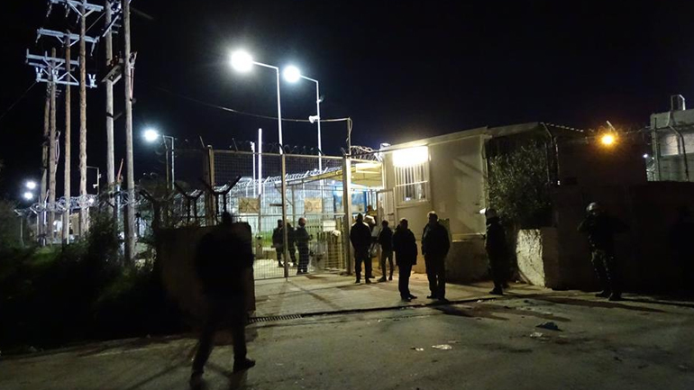 Πυροβολισμοί στον καταυλισμό προσφύγων στη Μόρια – Πληροφορίες για δύο τραυματίες