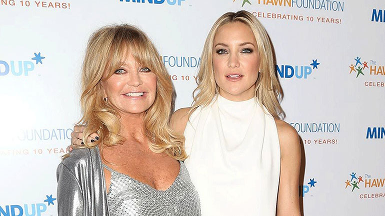 Kate Hudson: Ποζάρει με τη μητέρα της και την κόρη της για το εξώφυλλο γνωστού περιοδικού