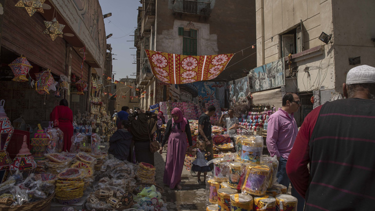 Μικρή χαλάρωση των προληπτικών μέτρων για τον κορωνοϊό ξεκινά η Αίγυπτος