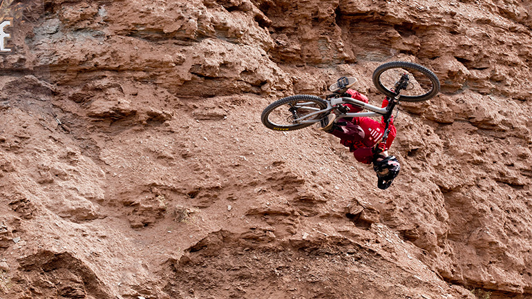 Έρχεται βιντεάρα με τον Semenuk