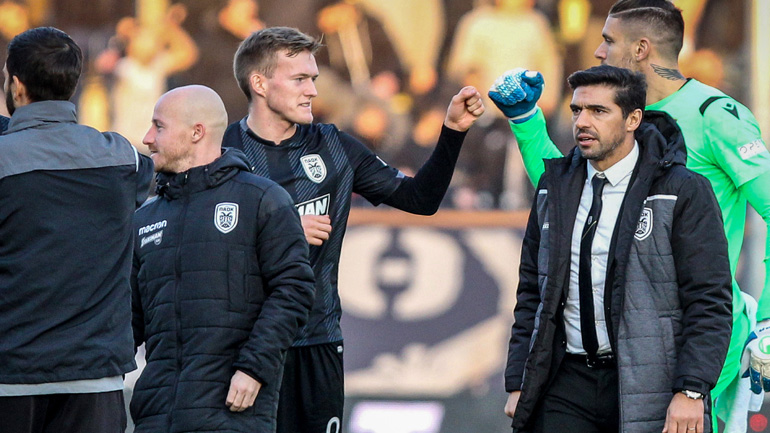 ΠΑΟΚ: Με πρόστιμο 150 ευρώ τιμωρήθηκαν Στοχ και Σφιντέρσκι λόγω ελλιπών δικαιολογητικών στον έλεγχο της αστυνομίας