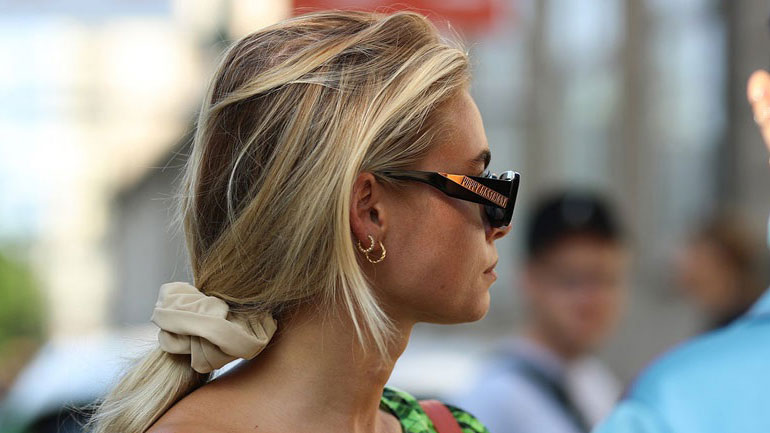 #menoume spiti: Φτιάξτε τα δικά σας scrunchies εύκολα και γρήγορα!