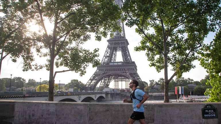 Γαλλία: Στους 22.614 οι νεκροί – Mειώνονται οι νοσηλευόμενοι σε MEΘ