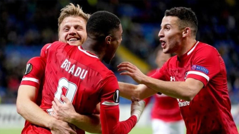 Ολλανδία: «Καζάνι που βράζει» η Άλκμααρ με το «εισιτήριο πρωτιάς» προς τον Άγιαξ