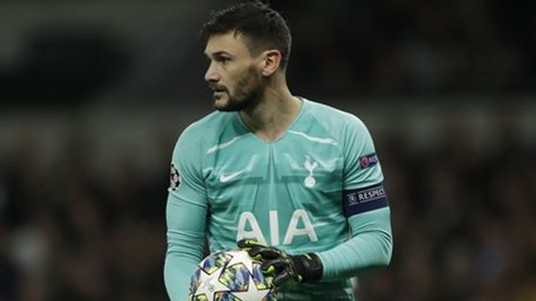 Ο Γιορίς δίνει τα γάντια του από τον τελικό του Champions League σε δημοπρασία για τον κορωνοϊό