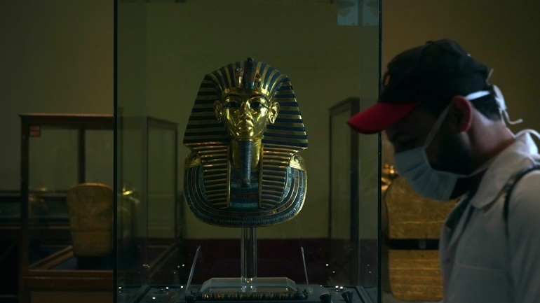 Αίγυπτος: Υποχρεωτικές οι μάσκες σε δικαστήρια και υποθηκοφυλακεία