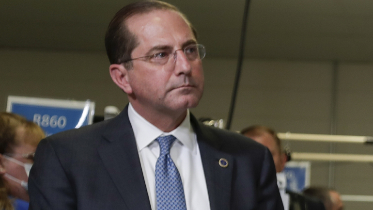 WSJ-Politico: Ο Λευκός Οίκος εξετάζει να αντικαταστήσει τον υπουργό Υγείας