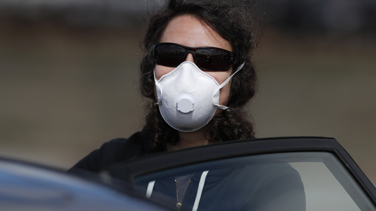 Αυτή είναι η νέα καθημερινότητα-Με μάσκες, γάντια, αντισηπτικό η έξοδος από το σπίτι