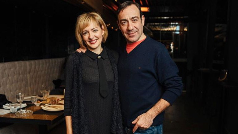 Σωτήρης Καλυβάτσης: Περιγράφει την καθημερινότητά του με την Υρώ Λούπη εν μέσω καραντίνας