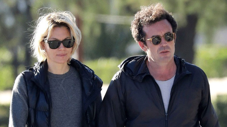 Βίκυ Καγιά-Ηλίας Κρασσάς: Βόλτα χεράκι χεράκι στη Βουλιαγμένη