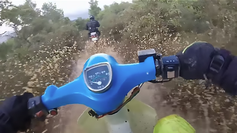 Σκληροπυρηνικό enduro με παπάκια