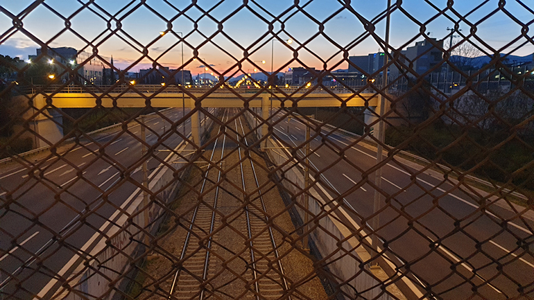 Σύντομα θα δούμε και πάλι πολλά... αυτοκίνητα στους δρόμους!