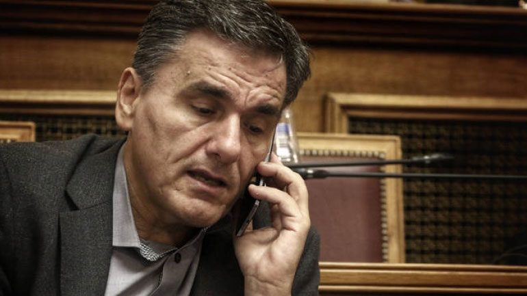 Επίκαιρη ερώτηση Ευκ. Τσακαλώτου για τα μέτρα στήριξης της μεσαίας τάξης