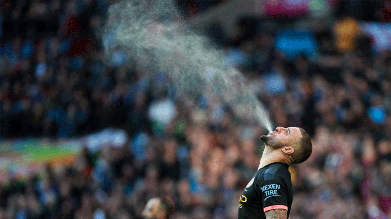 FIFA: Θα ζητήσει να τιμωρούνται με κίτρινη κάρτα οι παίκτες που θα φτύνουν στο γήπεδο!