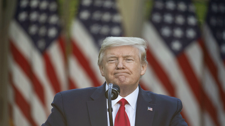 Εξαιτίας του Τραμπ αυξήθηκαν οι κλήσεις σε γραμμές βοήθειας σχετικά με τα απολυμαντικά