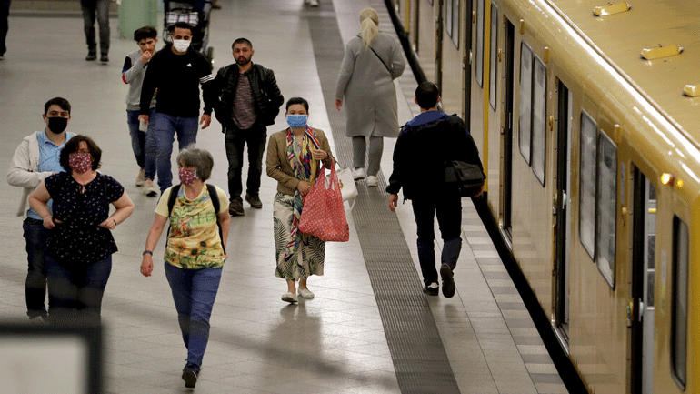 Γερμανία: Ακόμα 163 θάνατοι και 1.144 νέα κρούσματα