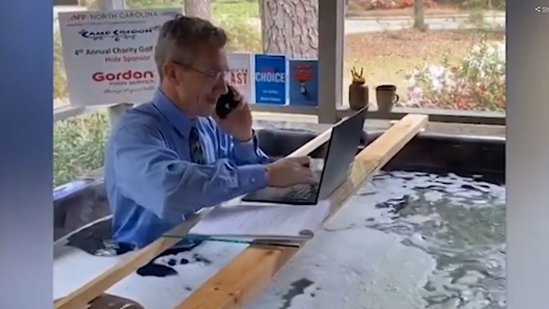 Δουλεύοντας από το σπίτι με στιλ