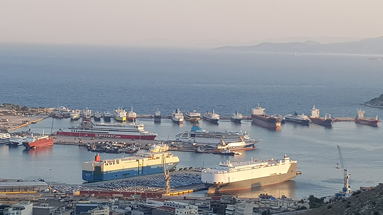 Κυριακή 26 Απριλίου...