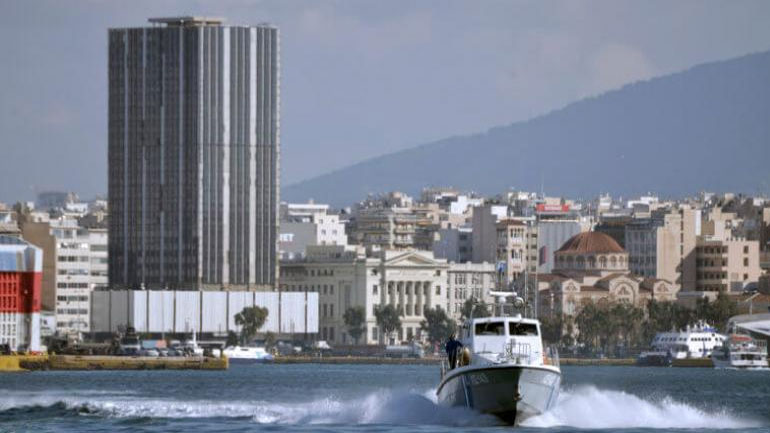 ΕΒΕΠ: Κρίσιμη η επανεκκίνηση της δραστηριότητας του λιμανιού στον Πειραιά