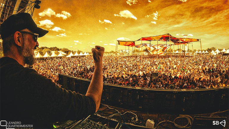 Ο Hi Profile διασκευάζει το τραγούδι «Δακρυσμένα μάτια» του Μίκη Θεοδωράκη