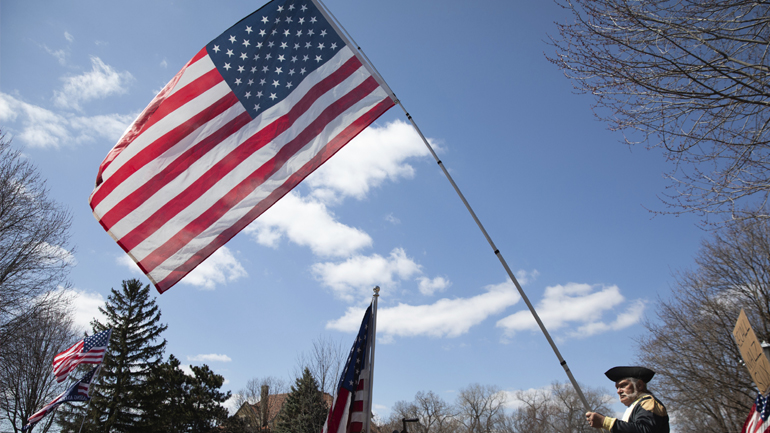 Κορωνοϊός: Σε ανοδική τροχιά ο απολογισμός των θυμάτων στις ΗΠΑ, πάνω από 2.200 νεκροί σε 24 ώρες