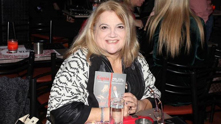 Οι ώρες αγωνίας που έζησε η Ελένη Καστάνη μέχρι να επιστρέψει ο γιος της από τη Βρετανία