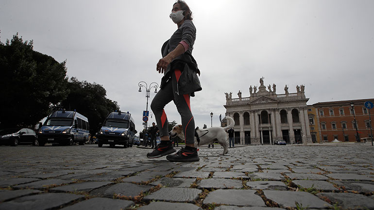 Εξακολουθούν να μειώνονται οι θάνατοι στην Ιταλία – Στους 269 οι νεκροί σε ένα 24ωρο από τον κορωνοϊό