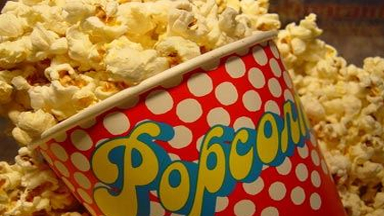 Η Tσεχία ανοίγει τα σινεμά αλλά απαγορεύει το ποπ κορν