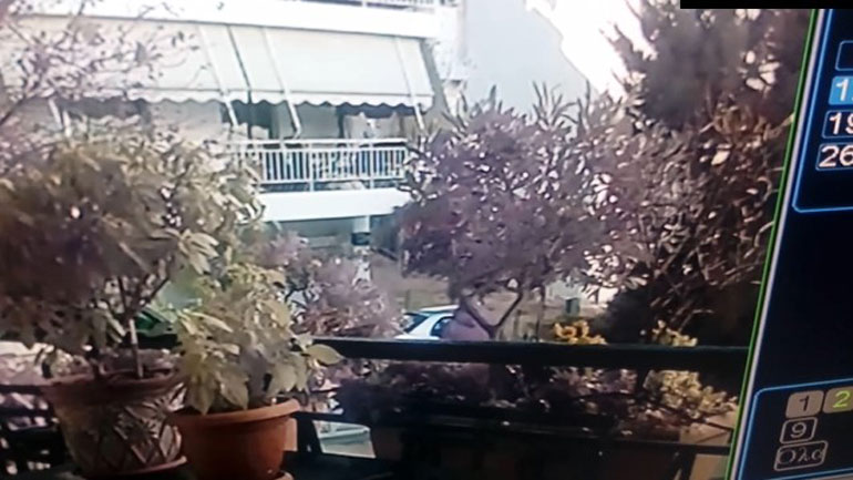 Στη φάκα 30χρονος που έκλεβε με πρόφαση ότι μοιράζει φυλλάδια για τον κορωνοϊό