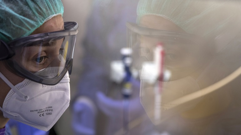 Covid-19: Στους 241.682 οι νεκροί παγκοσμίως