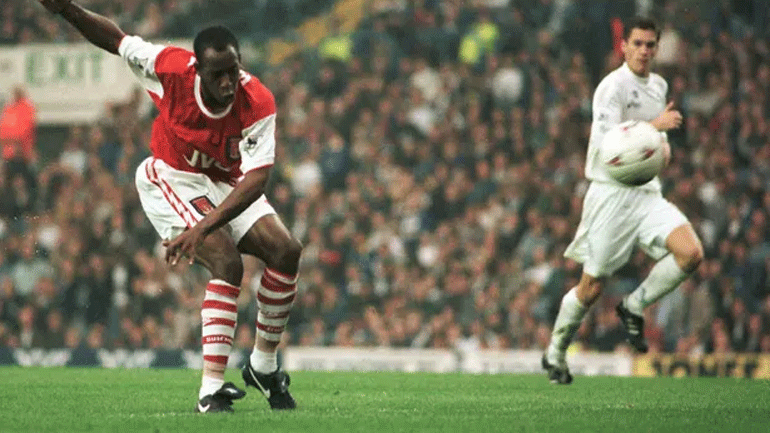 Αγγλία: Ο Ίαν Ράιτ κατηγορεί τον Κίτσον για ρατσισμό