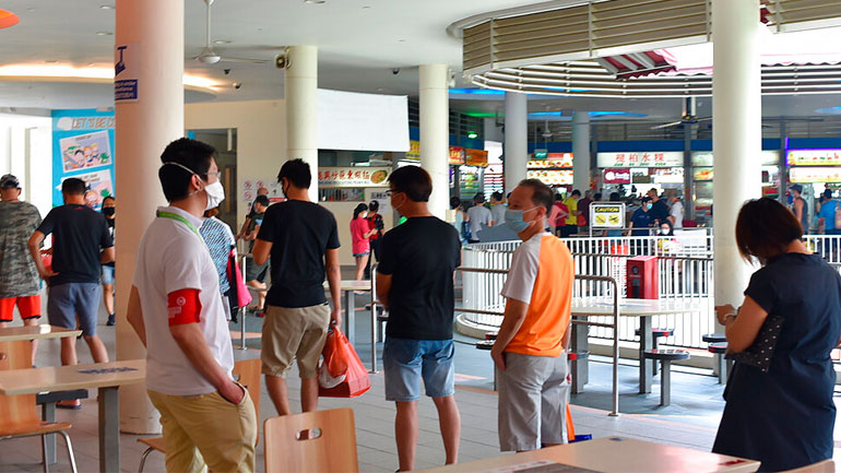 Η Σιγκαπούρη ετοιμάζεται να χαλαρώσει τα μέτρα περιορισμού