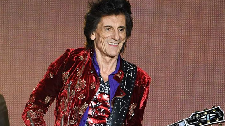 O Ronnie Wood των Rolling Stones πουλάει τους πίνακές του!