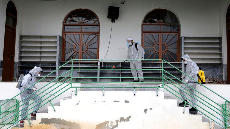 Το Ιράν ανοίγει από αύριο τα τεμένη σε περιοχές χαμηλού κινδύνου