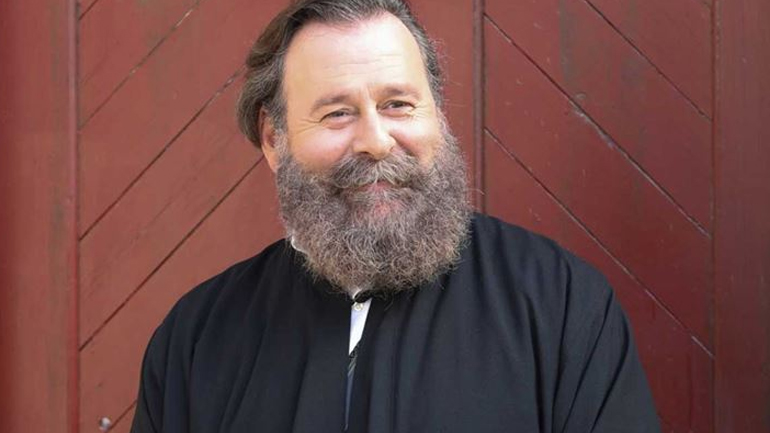 Ο παπα-Γρηγόρης από τις «Άγριες Μέλισσες» αποκαλύπτει: «Θα γίνει ένας εμφύλιος στο Διαφάνι»!