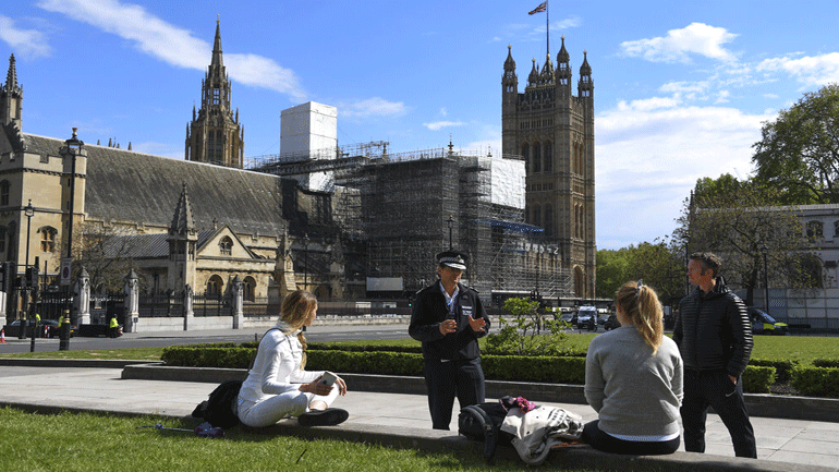 Βρετανία: Πρόγραμμα δανειοδότησης σε μικρές επιχειρήσεις από την κυβέρνηση