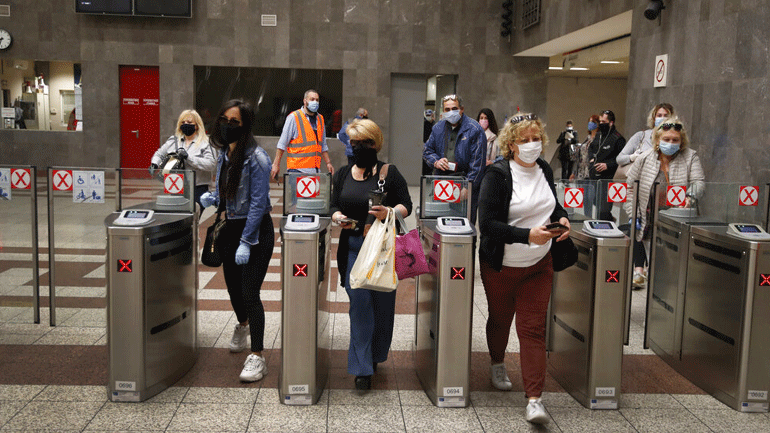 Πότε επιβάλλεται πρόστιμο και πού πρέπει να φοράμε μάσκα