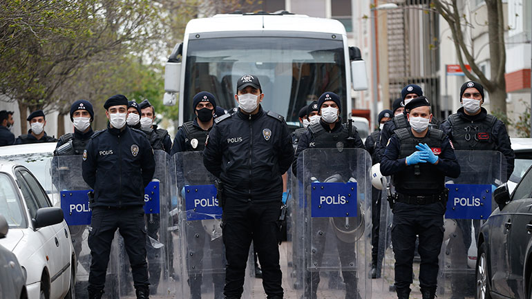 Τουρκία: Σταδιακή άρση των μέτρων απαγόρευσης ανακοίνωσε ο πρόεδρος Ερντογάν Τουρκία: Σταδιακή άρση των μέτρων απαγόρευσης ανακοίνωσε ο πρόεδρος Ερντογάν